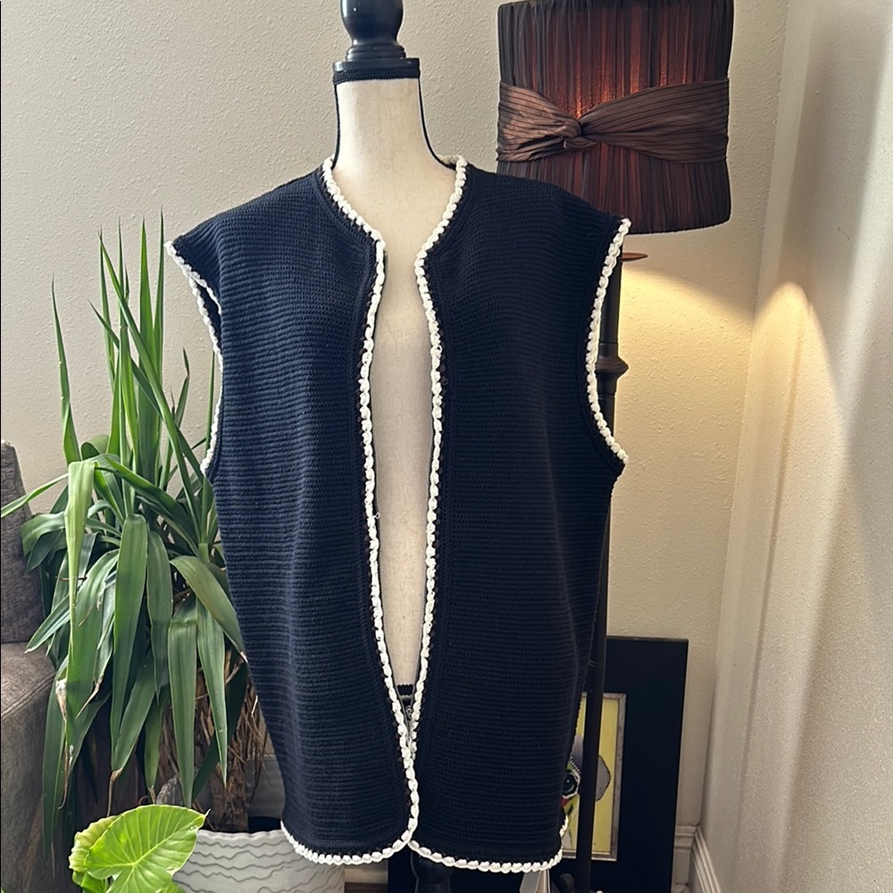 Jil Sander Black Knit Vest with White Trim